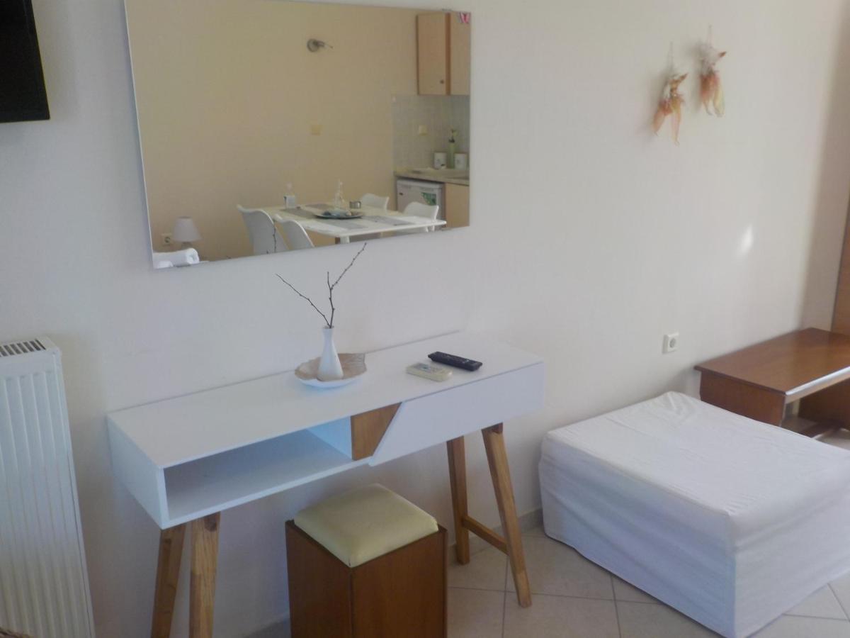 Konsta Apartments Kanáli Kültér fotó